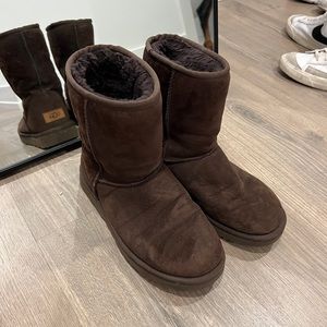 Chocolate uggs